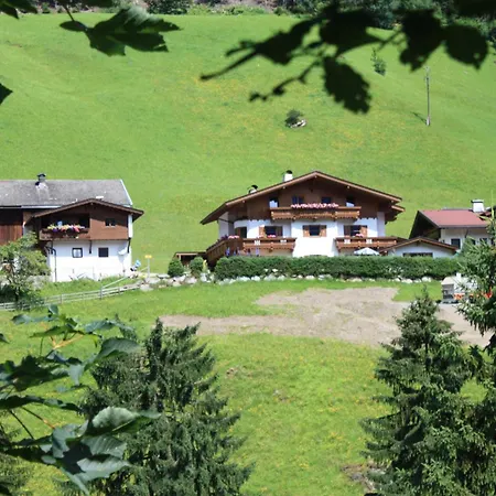 Zellerhof Apartman