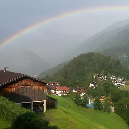 Zellerhof Apartmán *