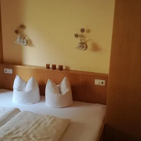 Zellerhof Apartmán *