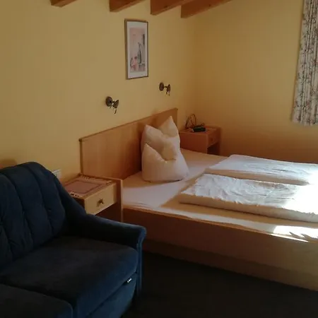 Zellerhof Apartment