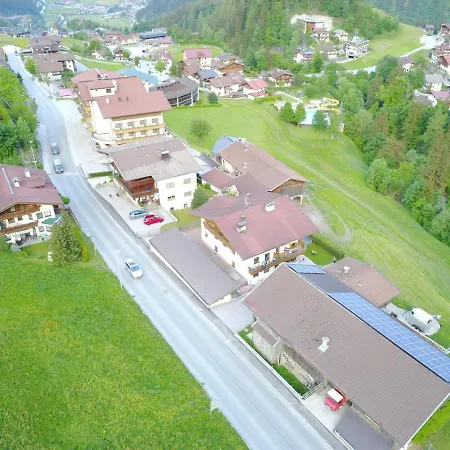 Zellerhof Apartment